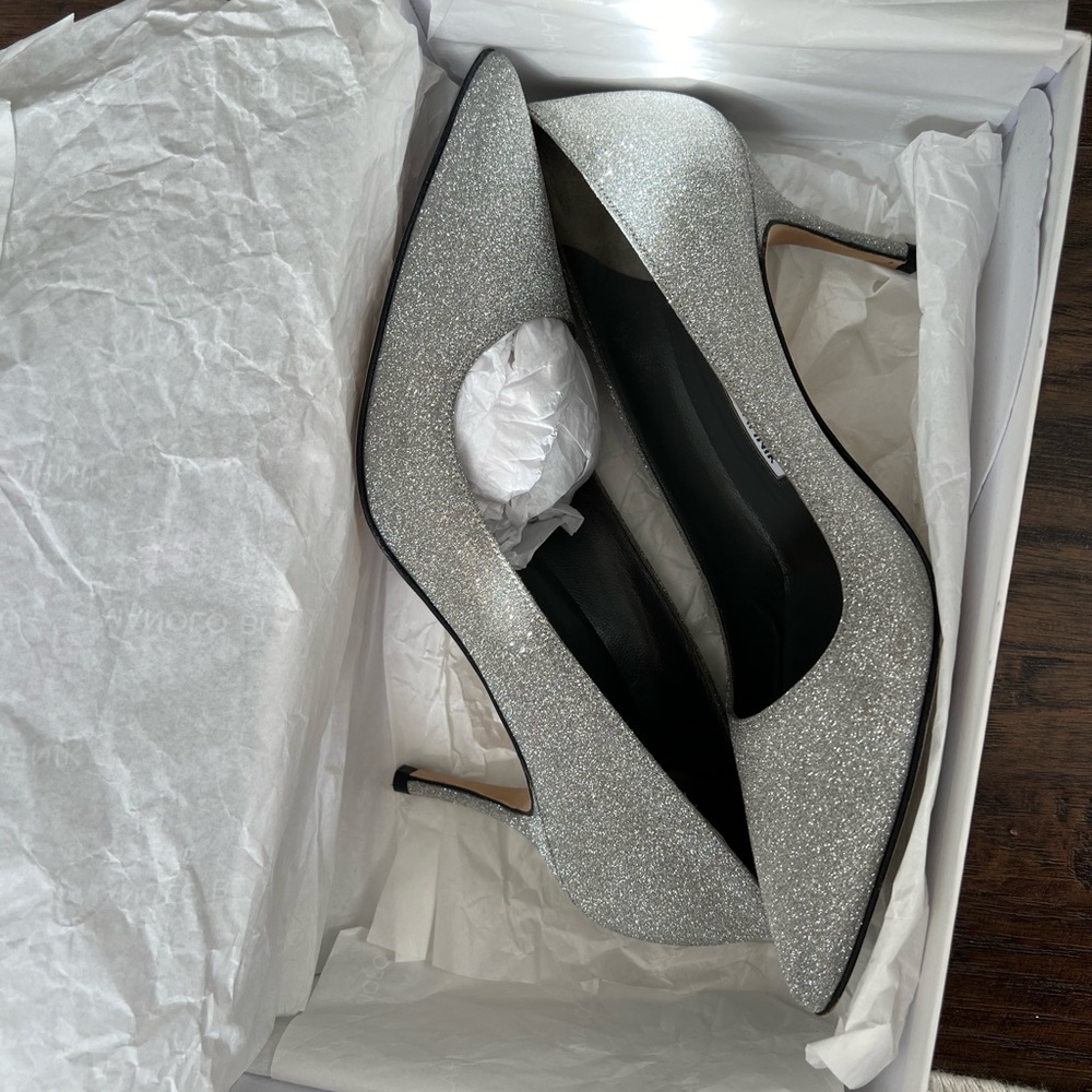 NIB Manolo Blahnik BB Pump in Silver 36.5